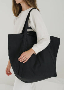 Baggu - Travel Cloud Bag in Black