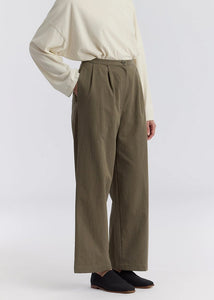 Black Crane - Straight Trousers in Dark Olive