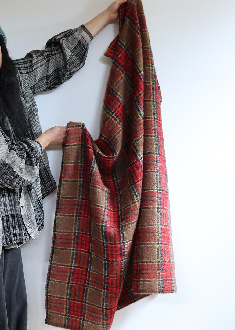 Ichi Antiquities - Tartan Wool Shaggy Stole in Mocha x Red