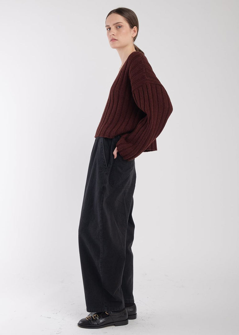 Micaela Greg - Cropped Ribbed Pullover in Plum